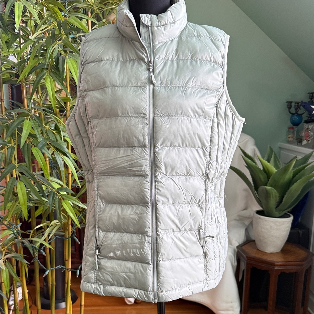 32 Degrees Women's Silver Puffer Vest